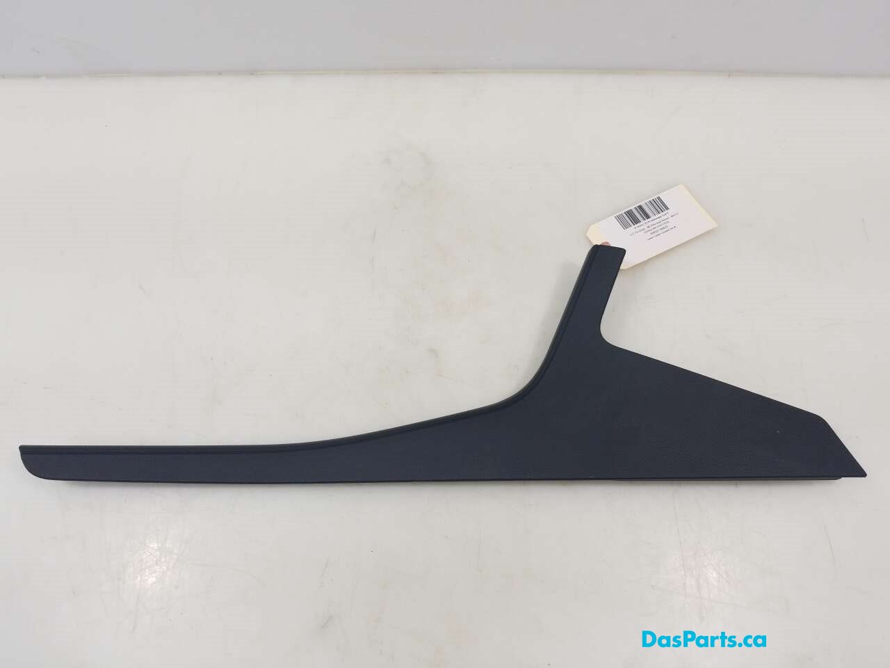 Lower Center Console Trim R