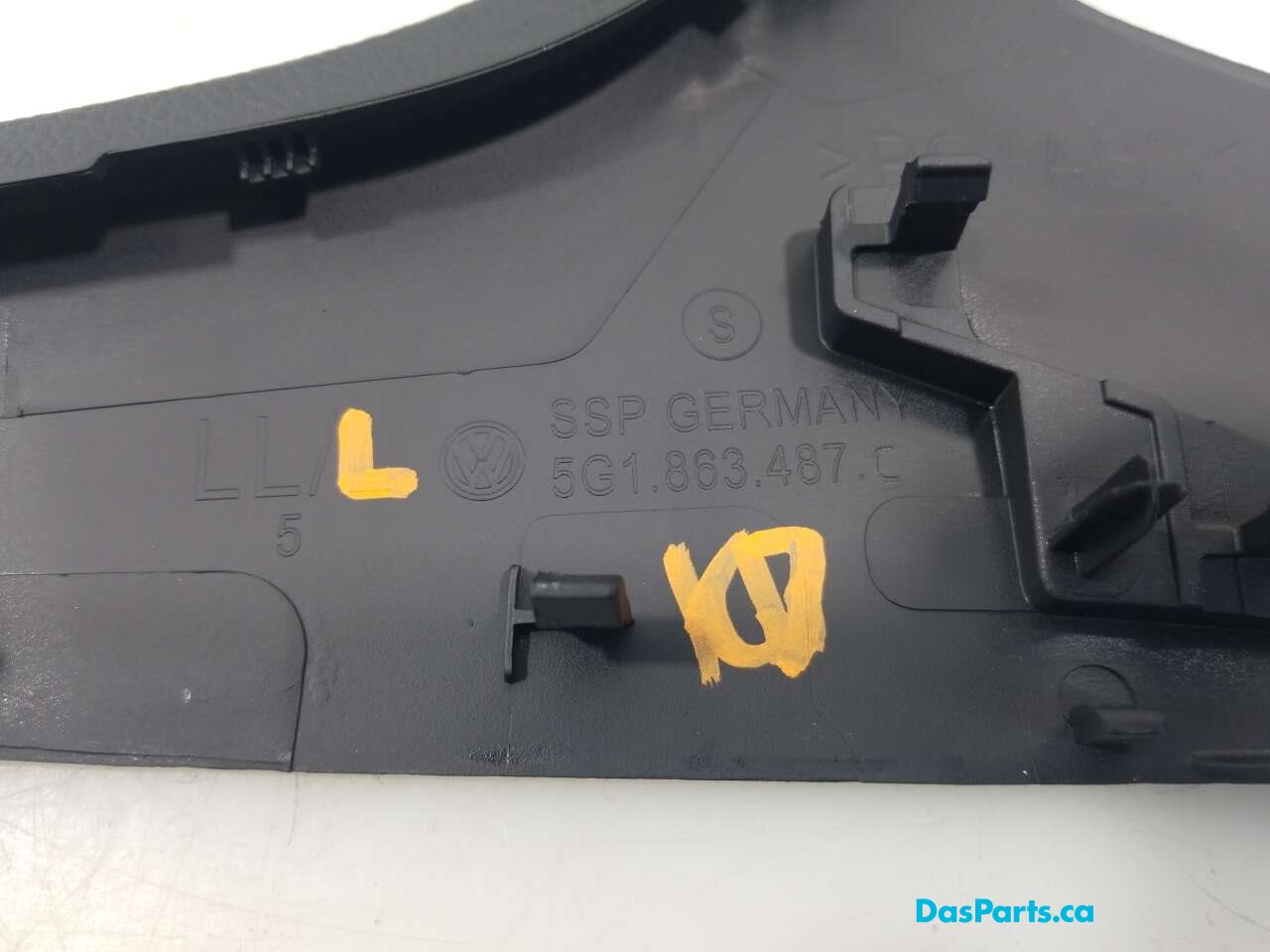 Lower Center Console Trim L