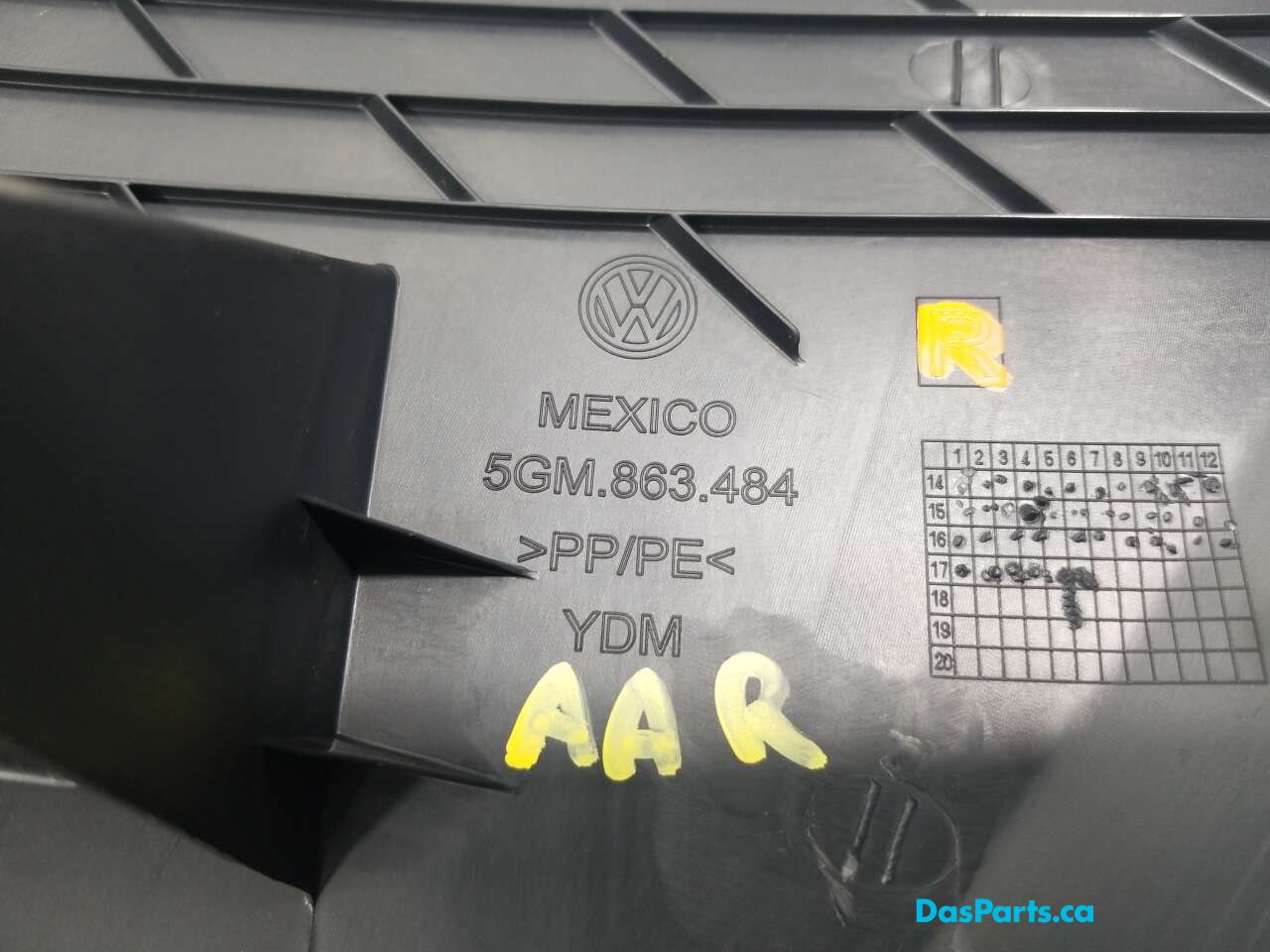 Lower A-Pillar Trim R