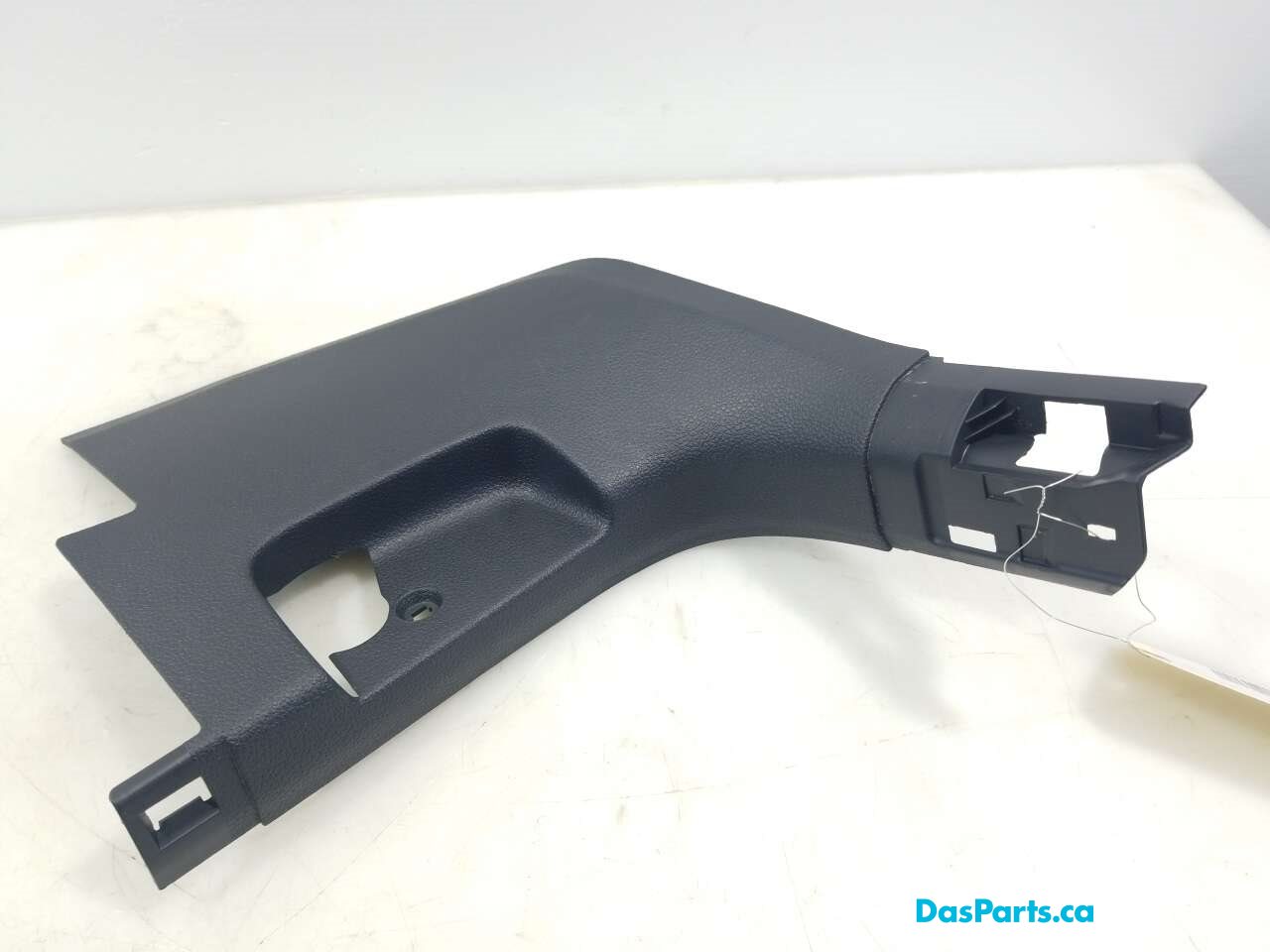 Lower A-Pillar Trim L