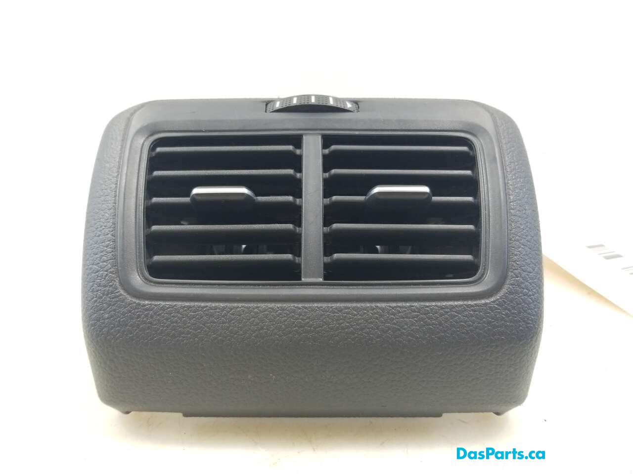 Rear Center Console Vent
