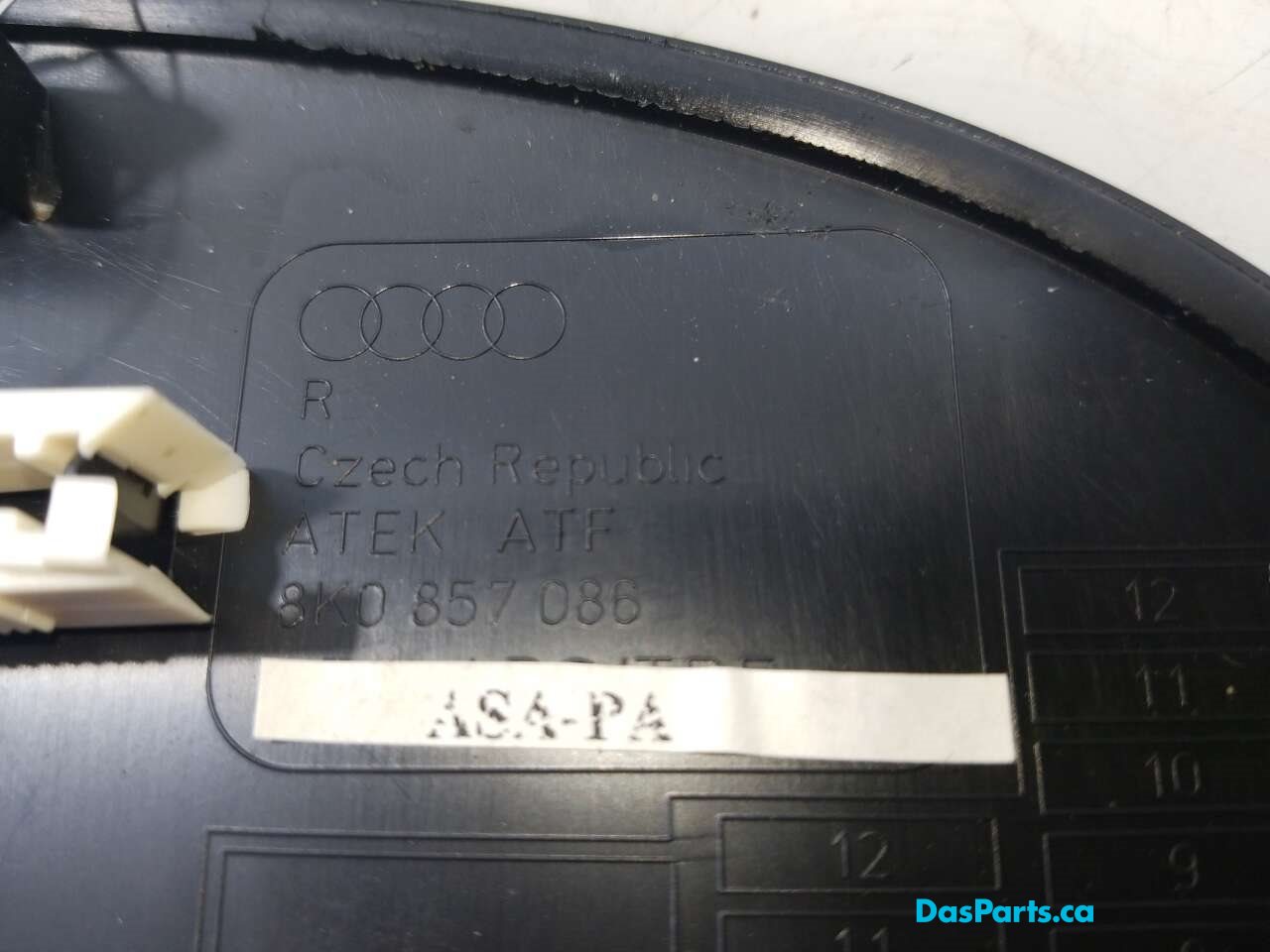 Dash Side Cover R
