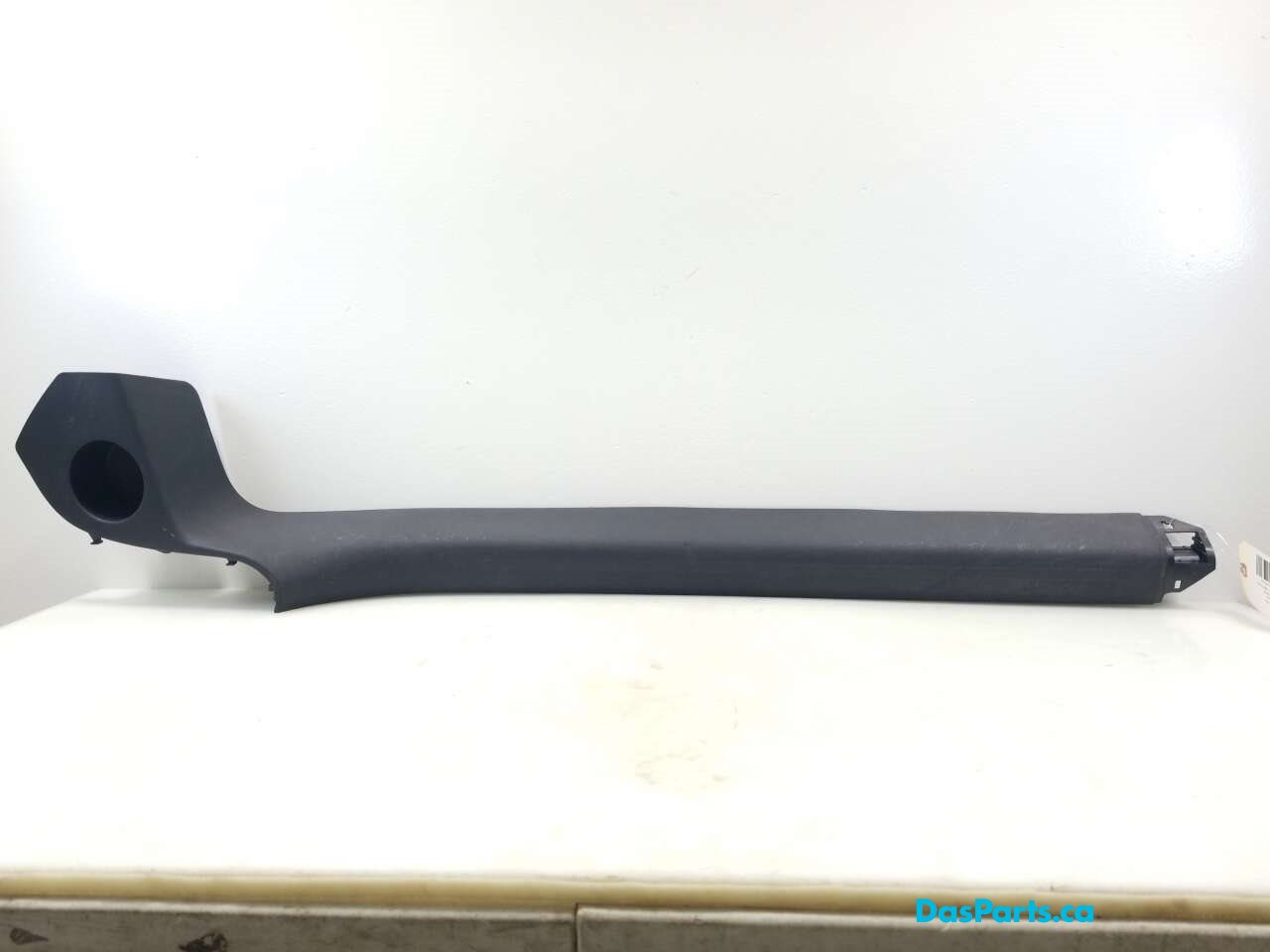 Lower Door Sill Trim R
