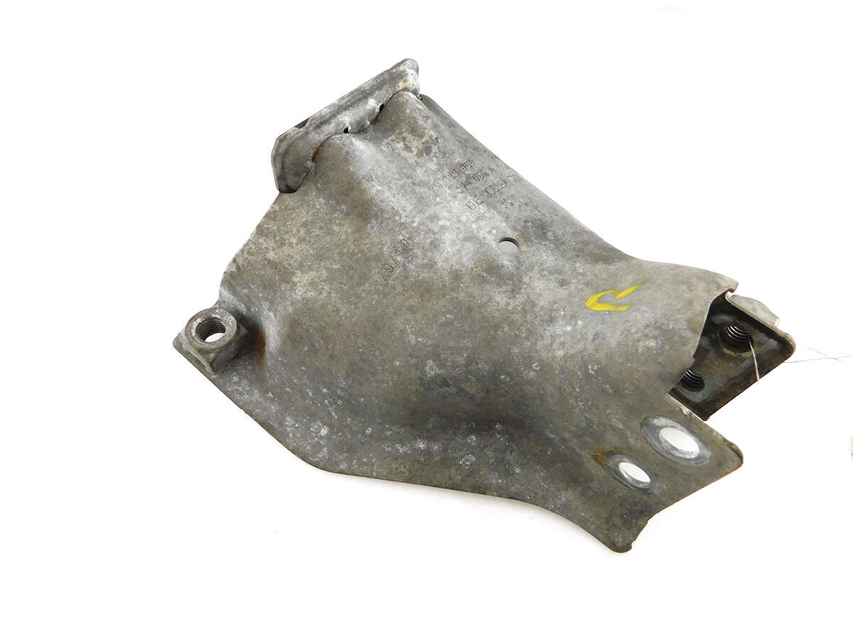 Engine Bracket 1