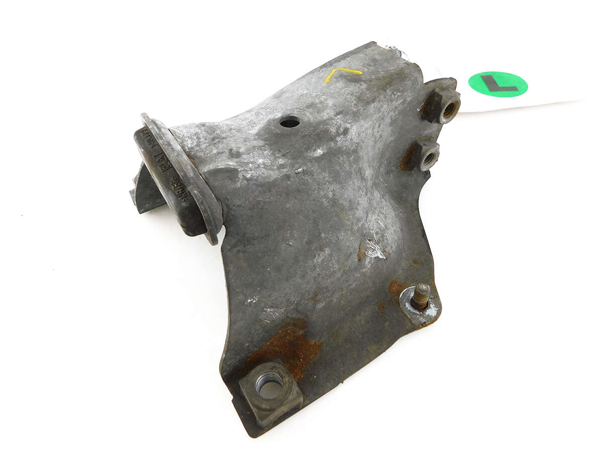 Engine Bracket 2