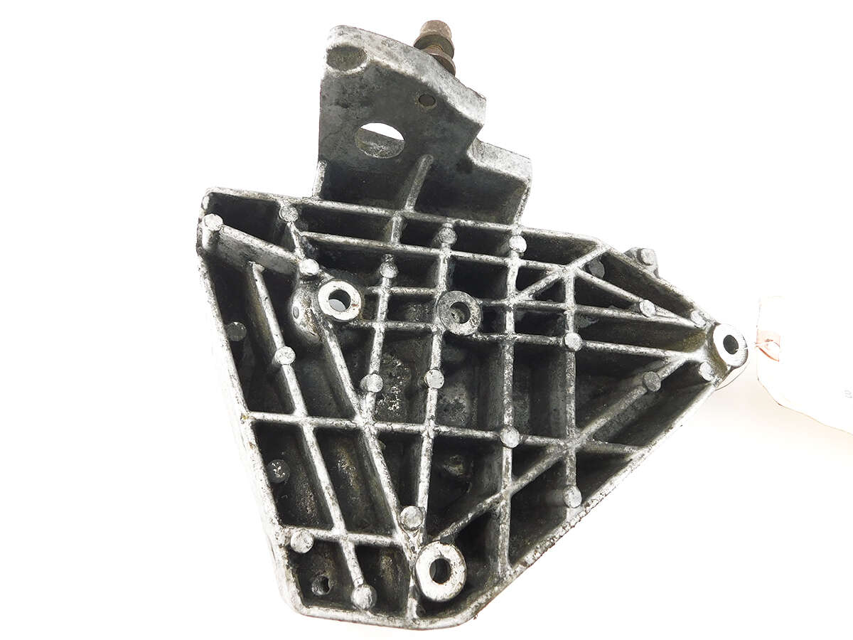 Accessory Bracket 2