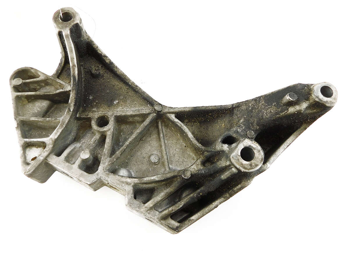 Engine Mount Side 1