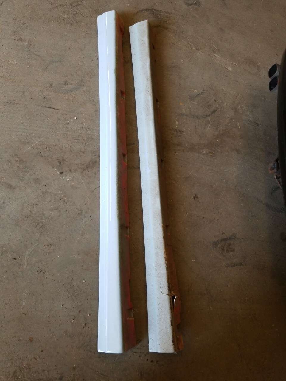 Side Skirt Pair