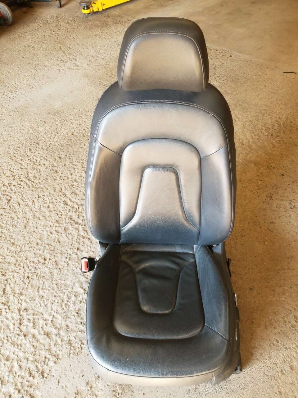 Seat LF