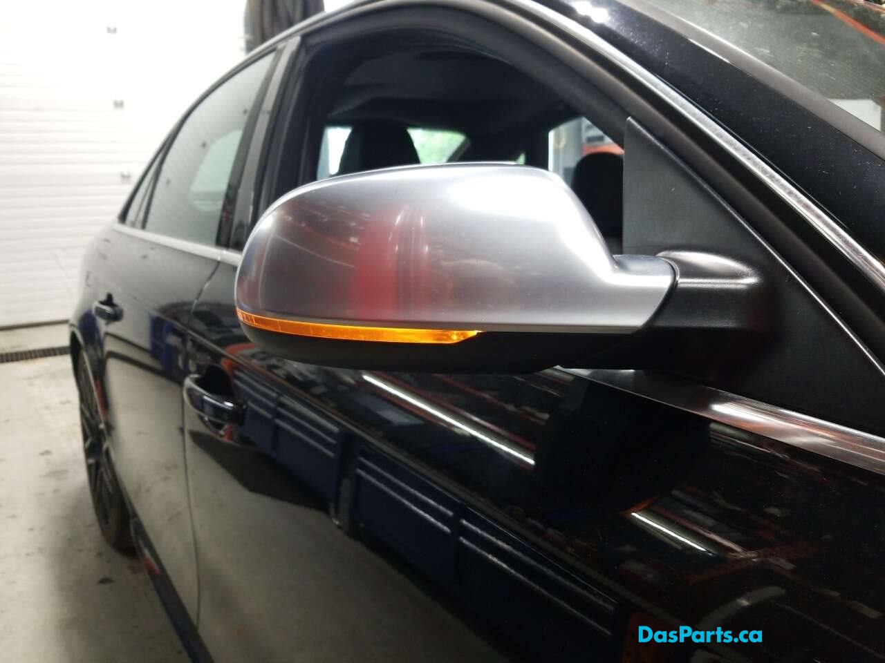Side Mirror R