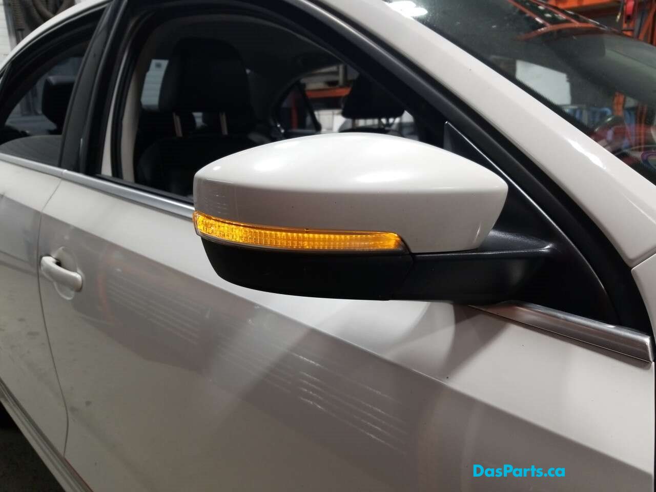 Side Mirror R