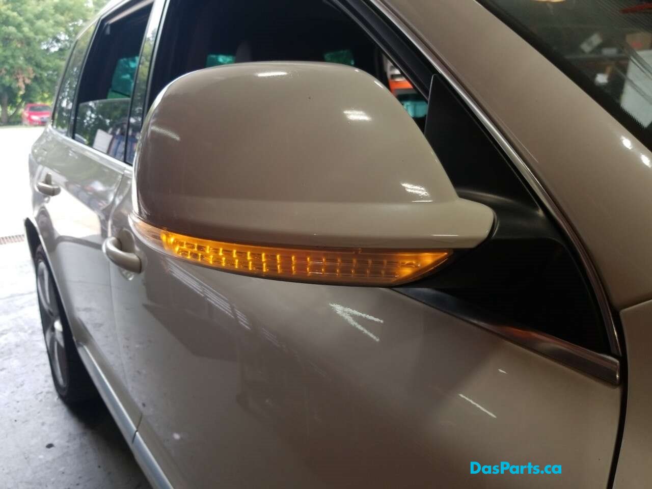 Side Mirror R