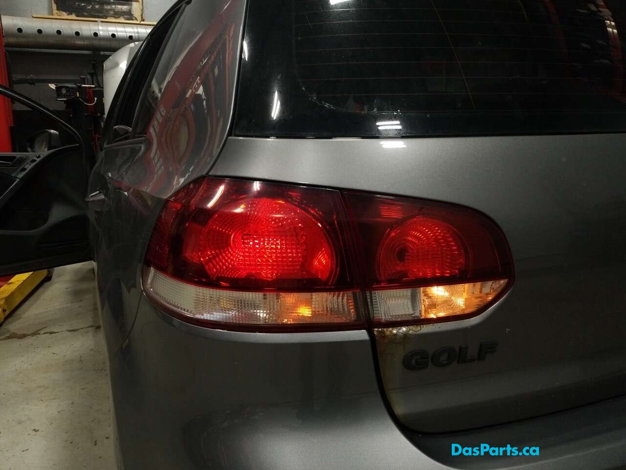 Taillight Outer LR