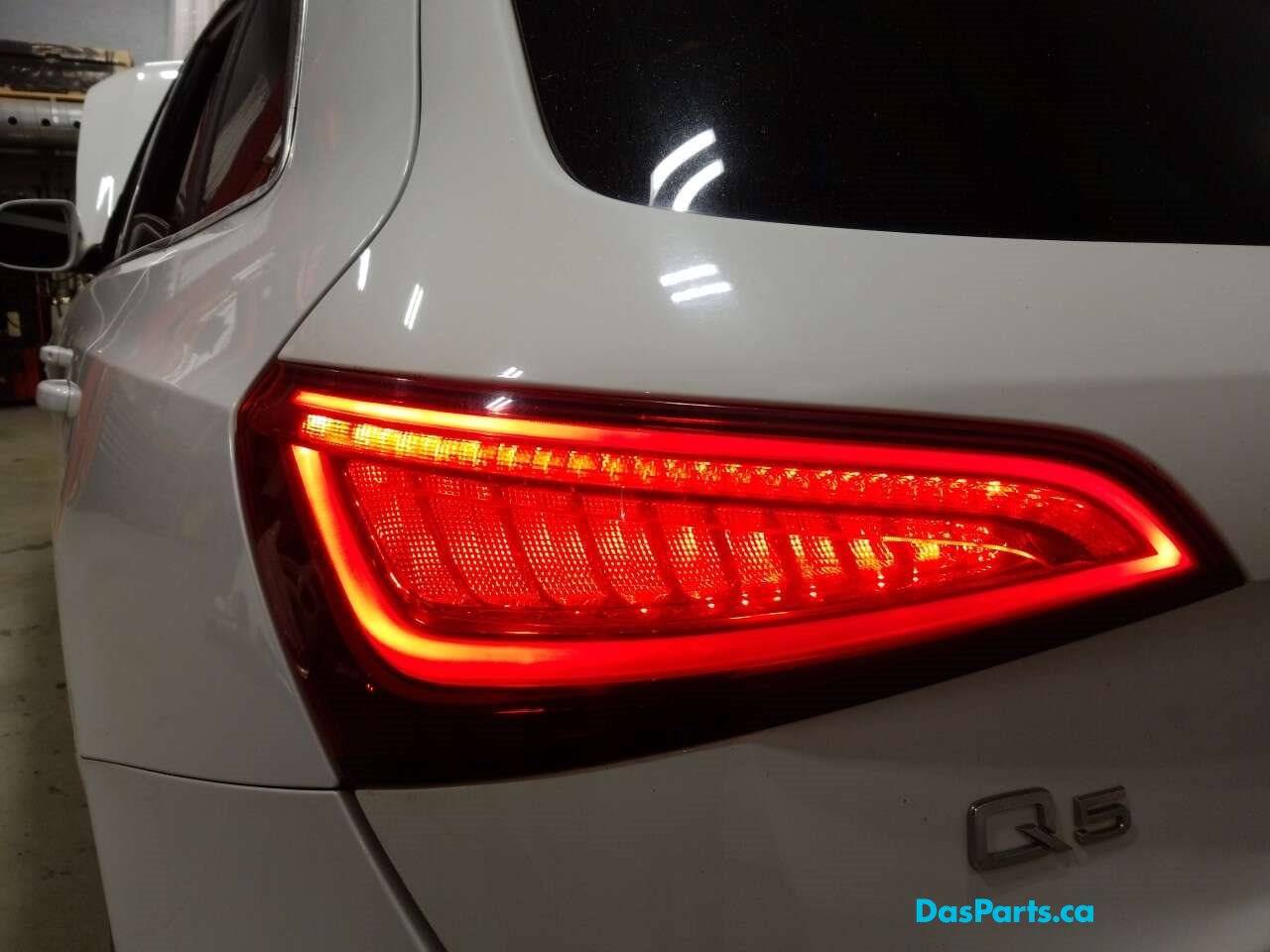 Taillight Outer LR