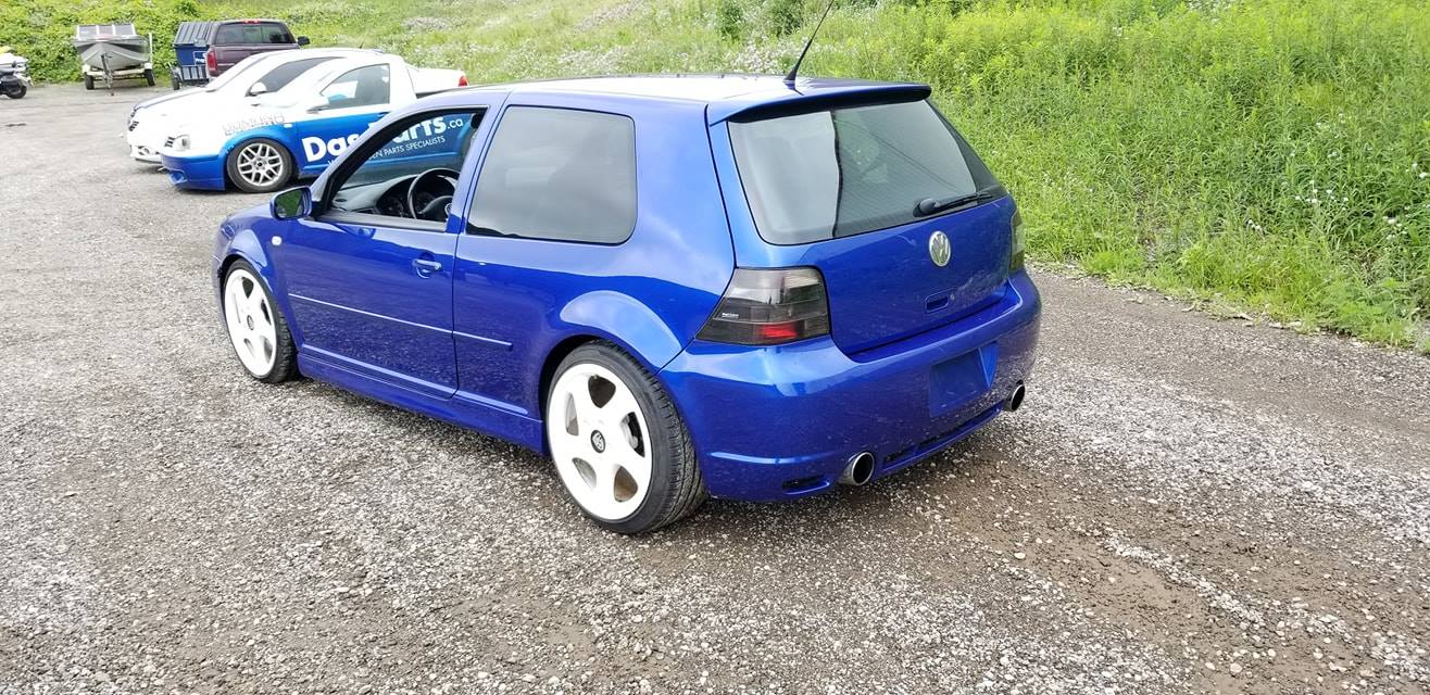 2004VolkswagenGolf R32