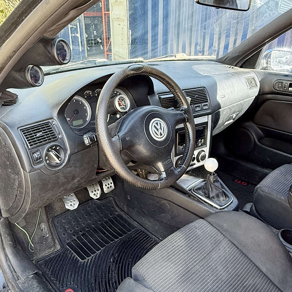 2003VolkswagenGolf GTI