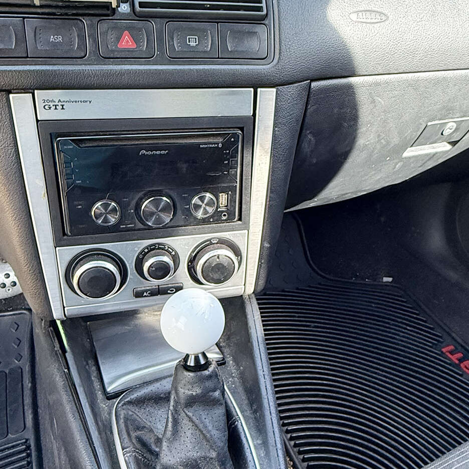 2003VolkswagenGolf GTI