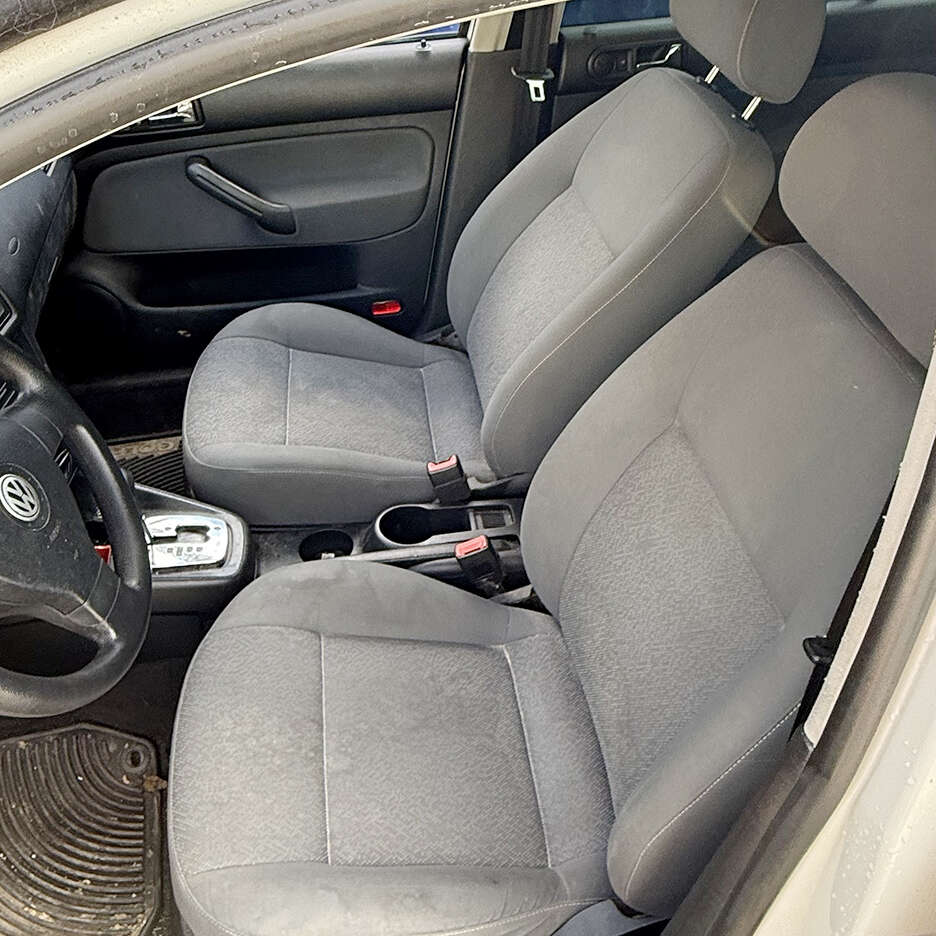 2010VolkswagenGolf City