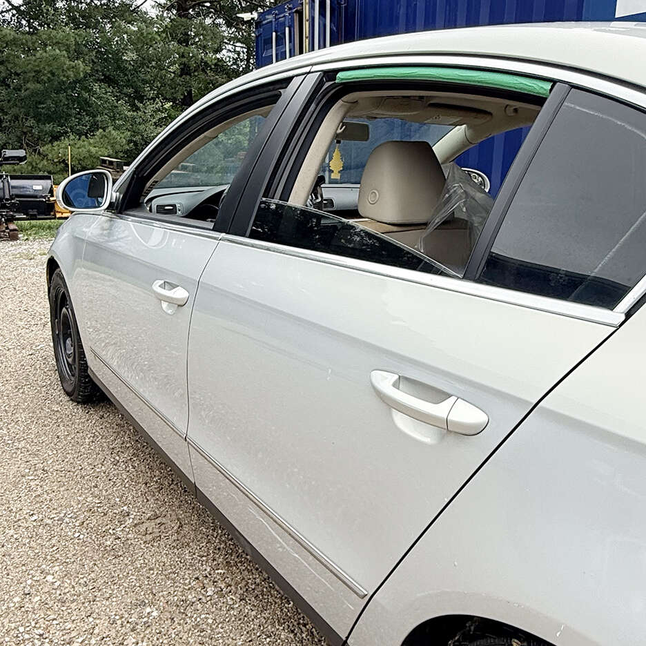 2010VolkswagenPassat