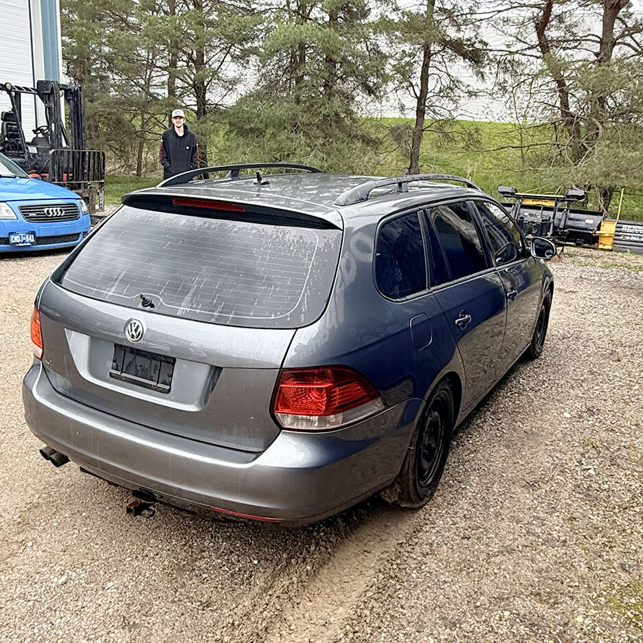 2011VolkswagenGolf Wagon