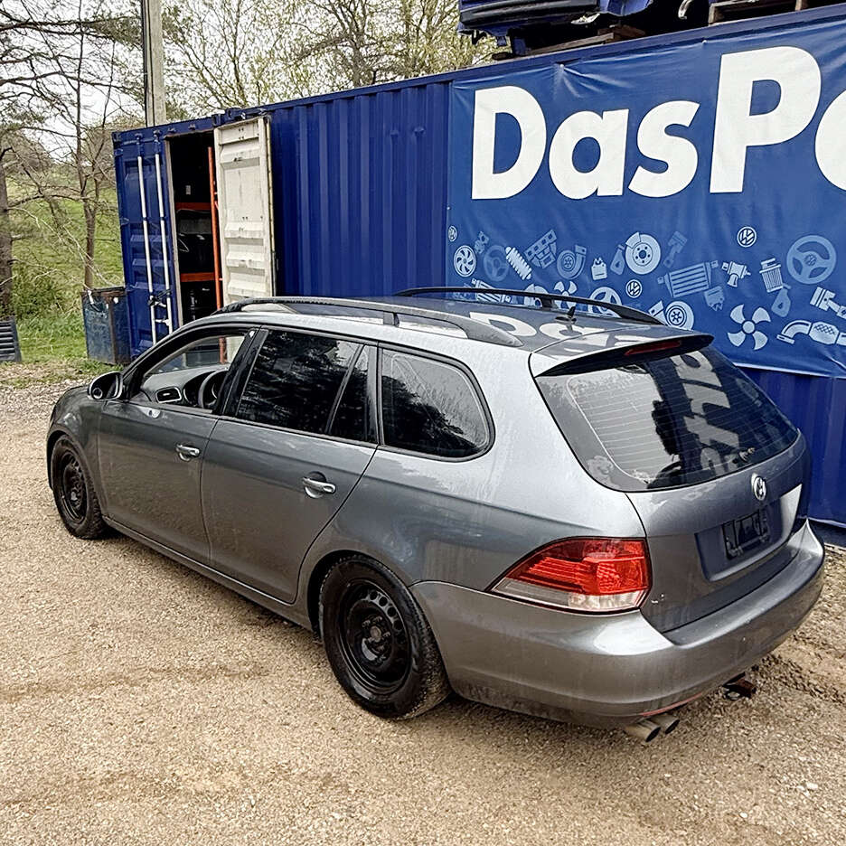 2011VolkswagenGolf Wagon
