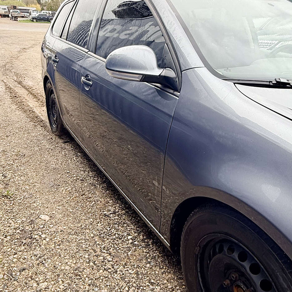 2011VolkswagenGolf Wagon