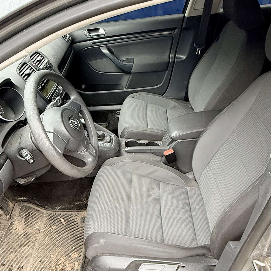 2011VolkswagenGolf Wagon