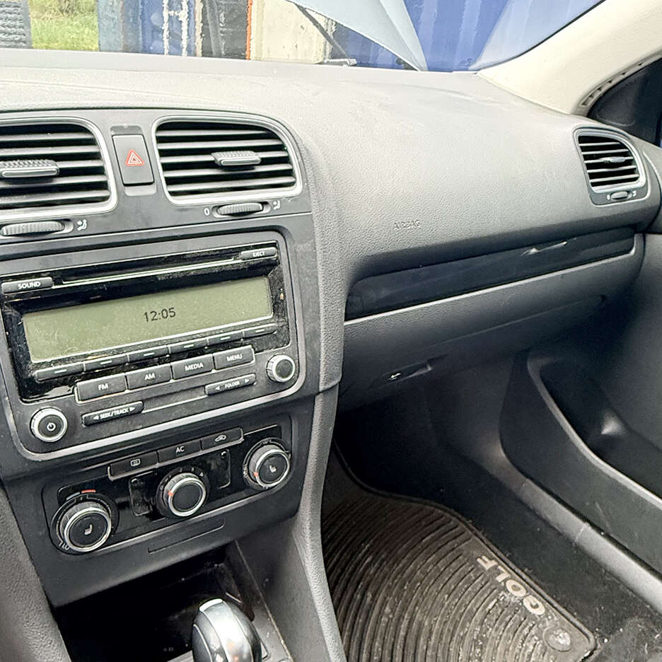 2011VolkswagenGolf Wagon