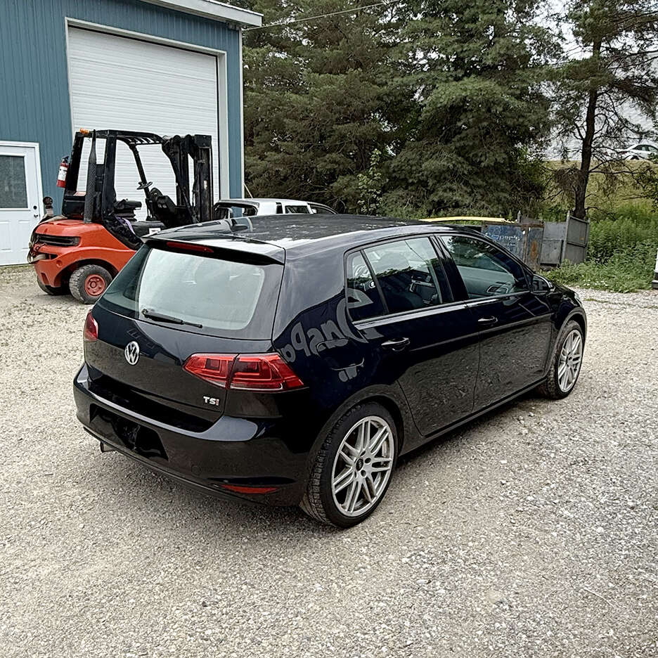 2016VolkswagenGolf