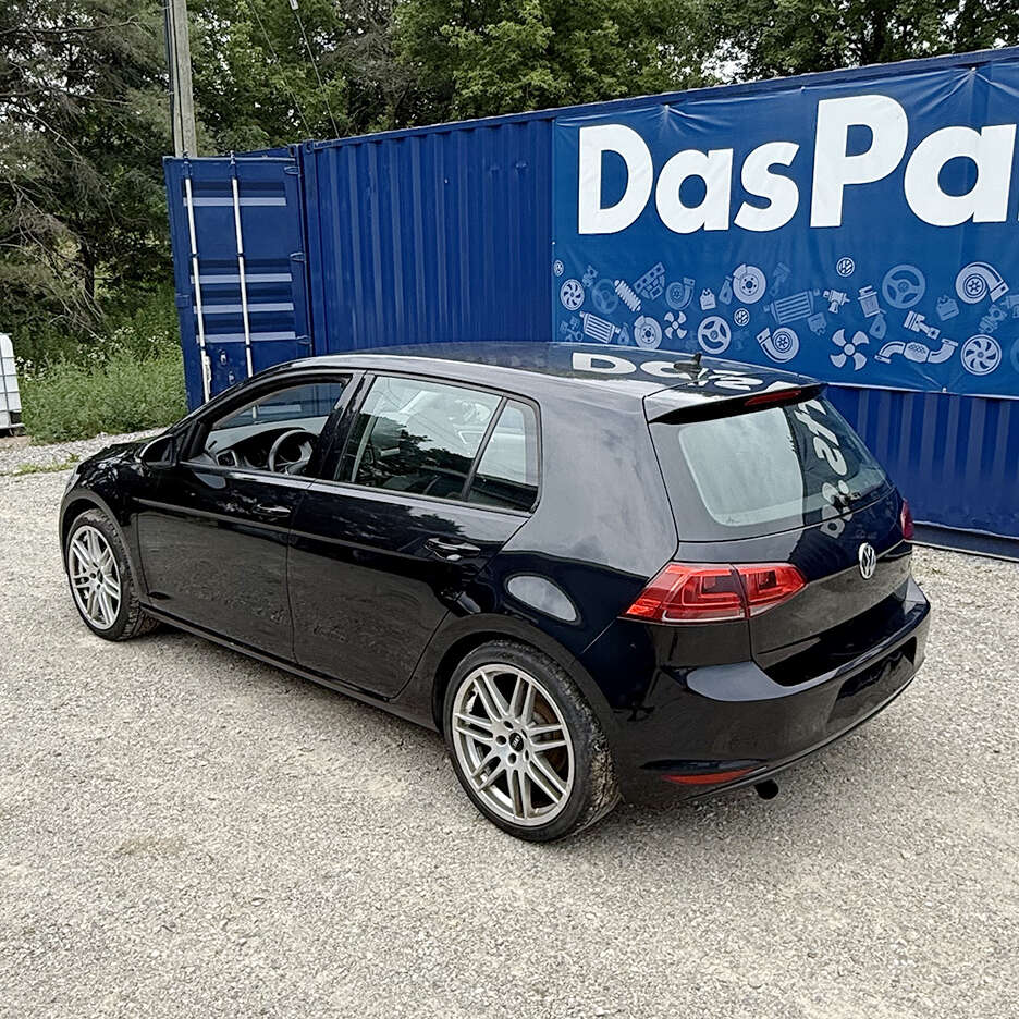 2016VolkswagenGolf