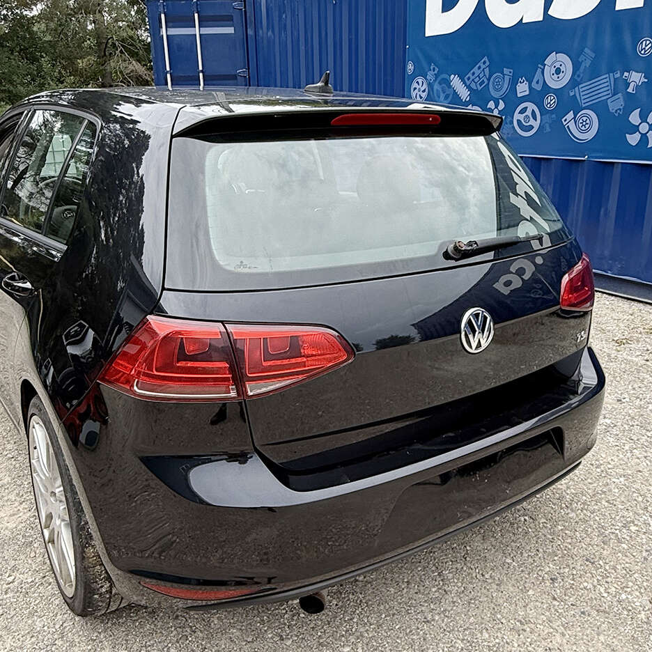 2016VolkswagenGolf