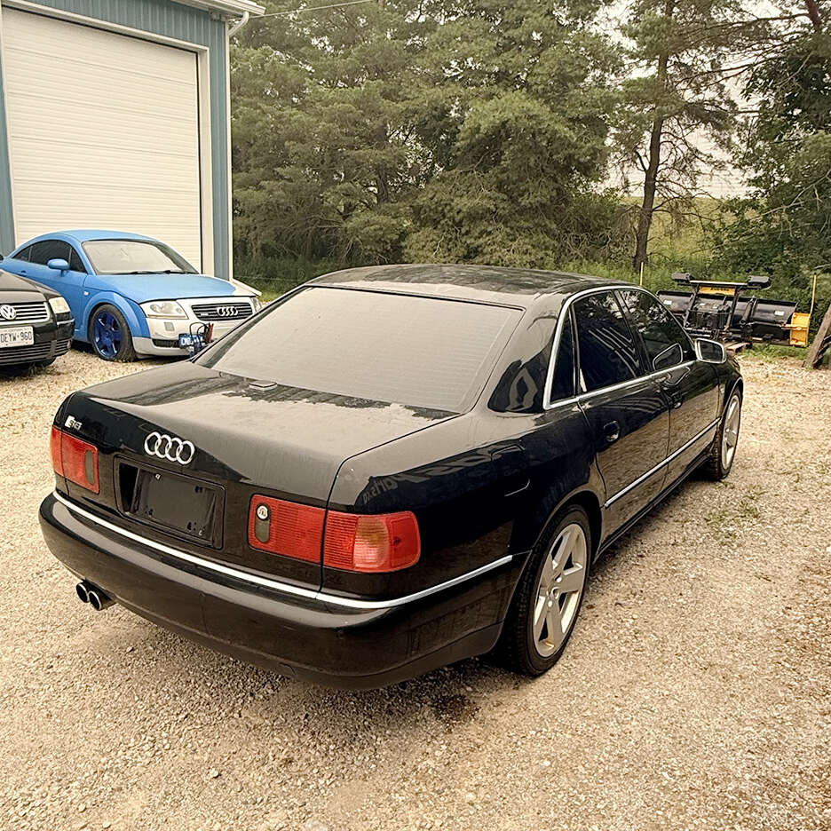 2001AudiS8