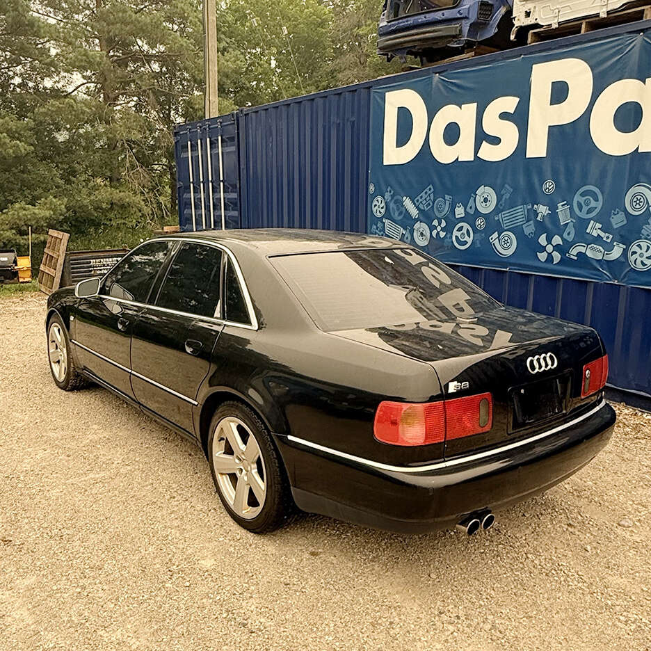 2001AudiS8