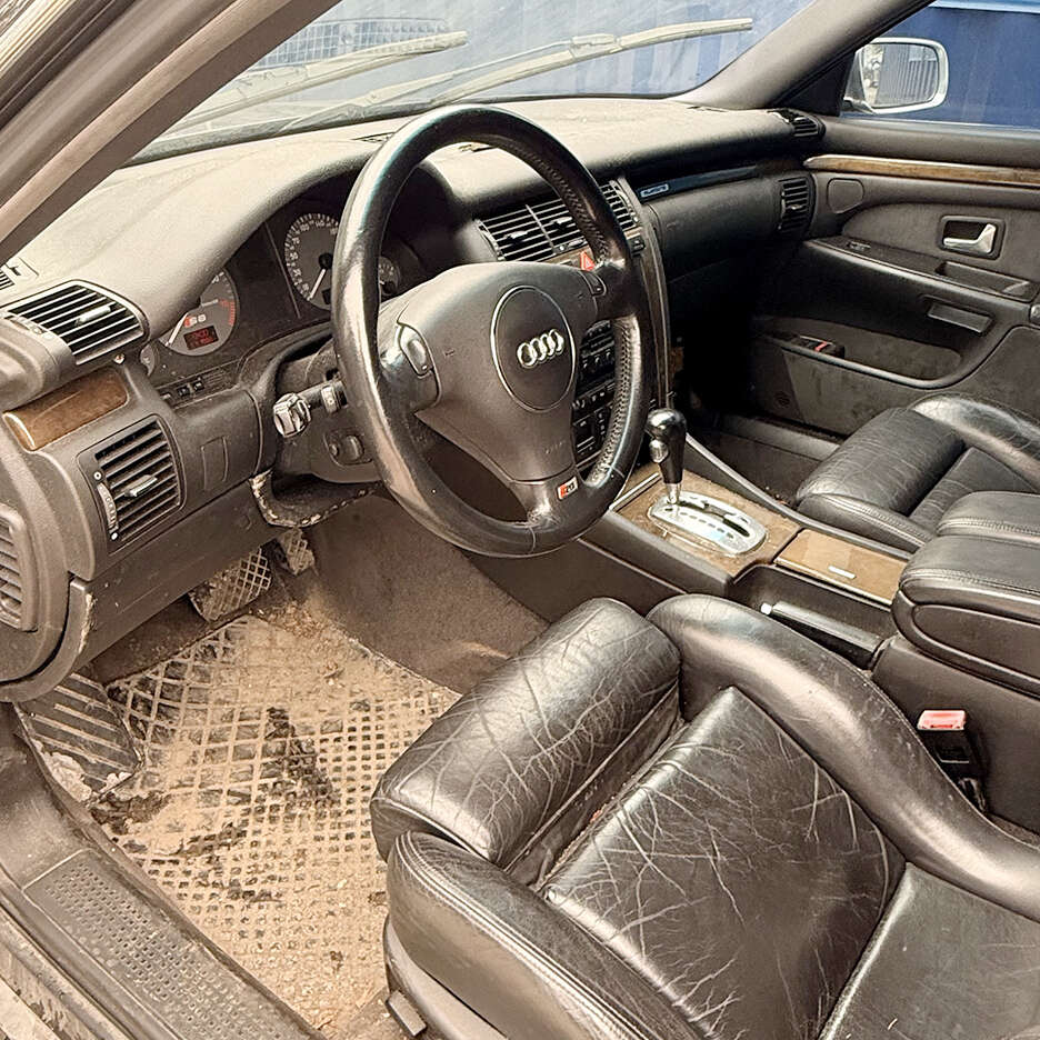 2001AudiS8