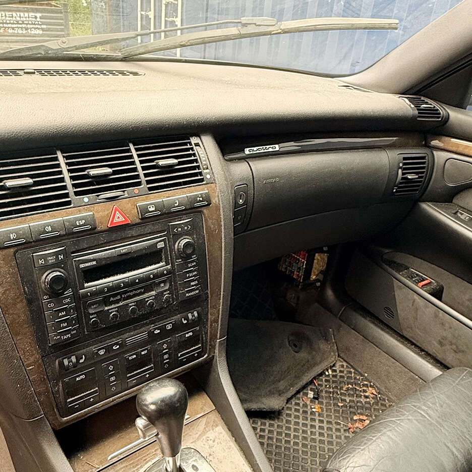 2001AudiS8