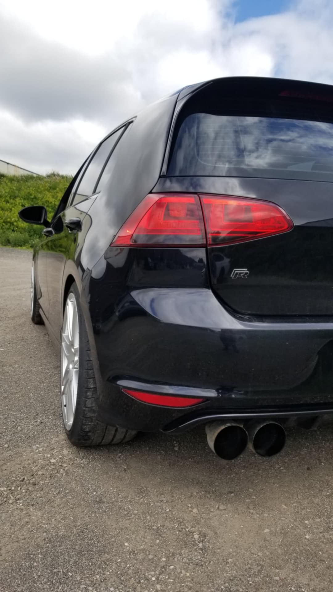 2016VolkswagenGolf R