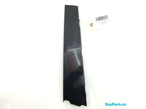 Exterior B-Pillar Trim RF