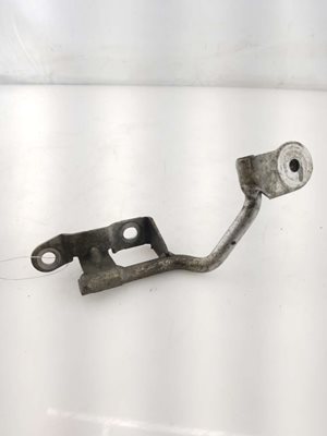 Intercooler Pipe Bracket