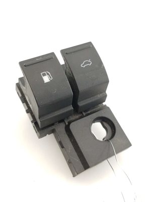 Fuel Door/Trunk Combo Switch